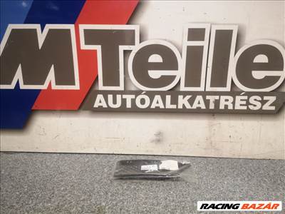 [GYÁRI ÚJ] BMW - JOBB OLDALI ALSÓ RÁCS | E84 / X1 |7303756